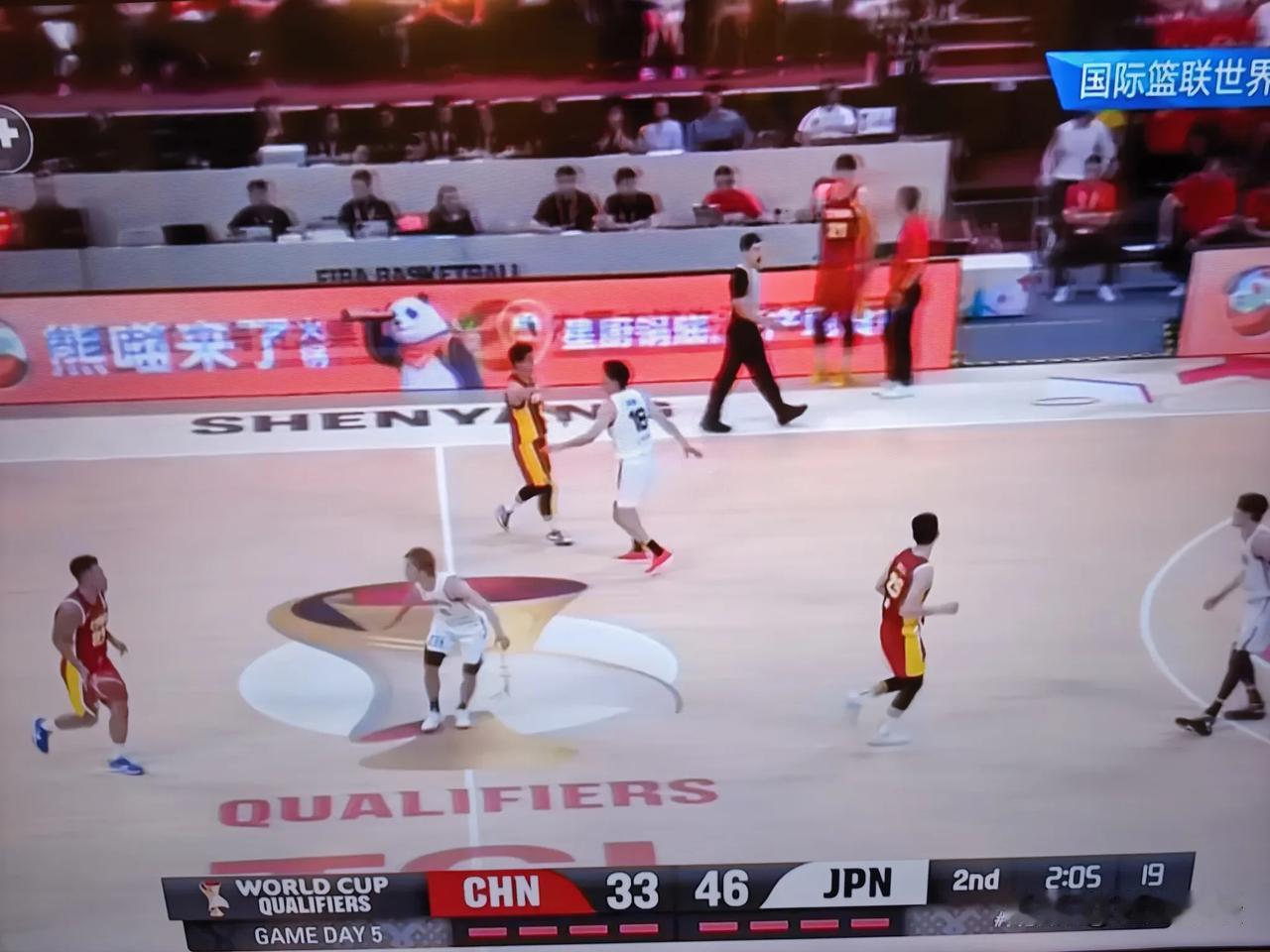 46：34！中国男篮落后日本男篮12分！这样的比分让人想不到！
     在上半