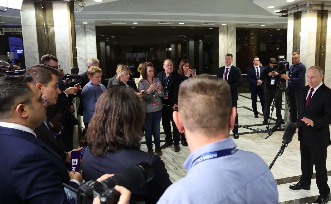 会谈结束，美国得到承诺
这一次俄乌冲突可能真的要结束了，因为在当地时间12月3日