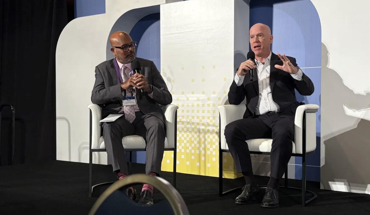 一位美国汽车业专家说了句挺有意思的话。他说，中国车企正在全球玩一场“农村包围城市