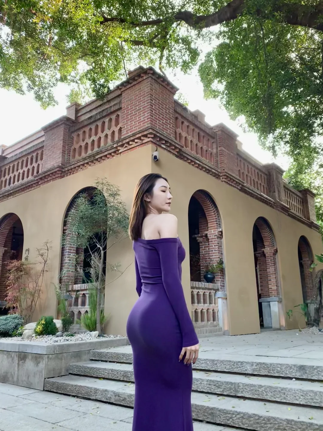 173 62kg 当健身女穿上包臀裙