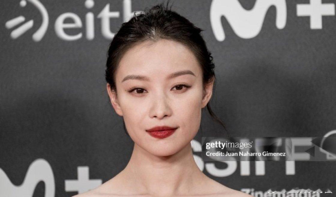 倪妮[泪][泪][泪]美人也是被时间留下了痕迹[泪][泪][泪] ​​​