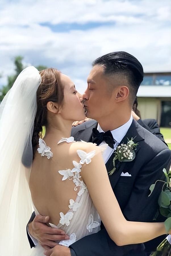 余文乐宣布离婚热点观点﻿ 余文乐王棠云宣布离婚！9年婚姻体面落幕，一句“永远是家