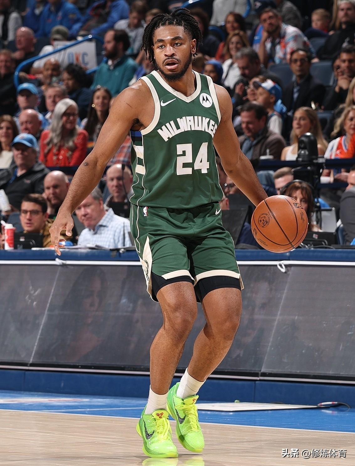 托马斯大合同估计要泡汤了！在雄鹿的数据还比不上篮网：

1、托马斯本赛季在篮网只