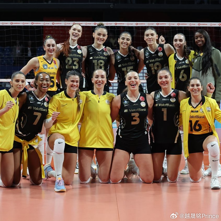 排球 🟡⚫️ 本赛季瓦基弗银行队已取得17场连胜；连胜的吉尼斯记录目前是科内利