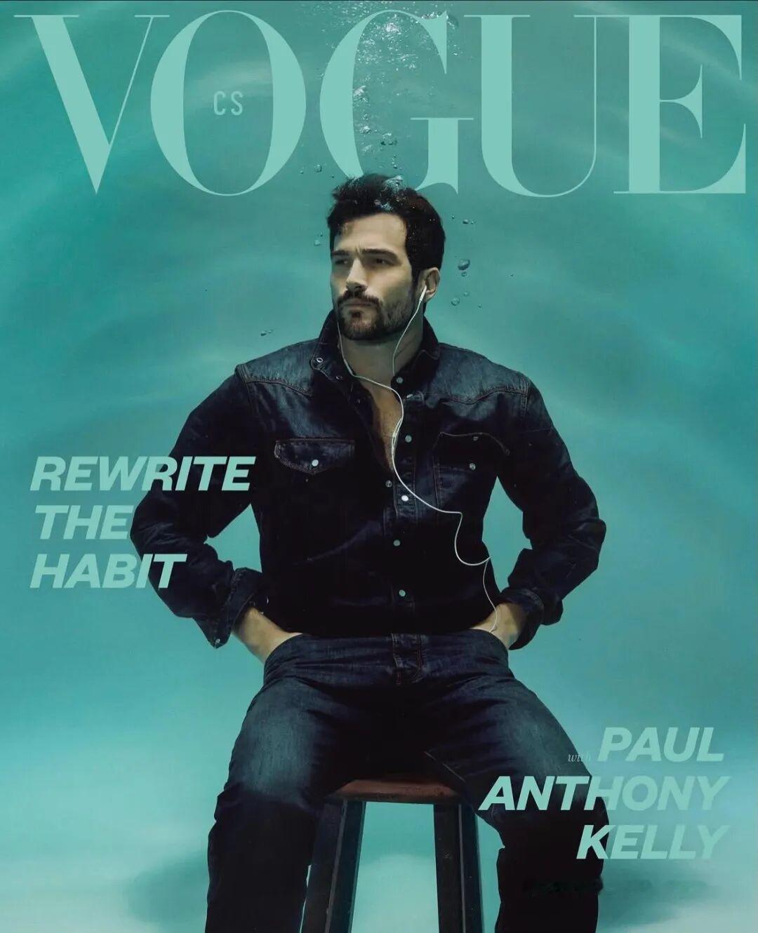 美国男演员 Paul Anthony Kelly 今年六月登上《Vogue Cz