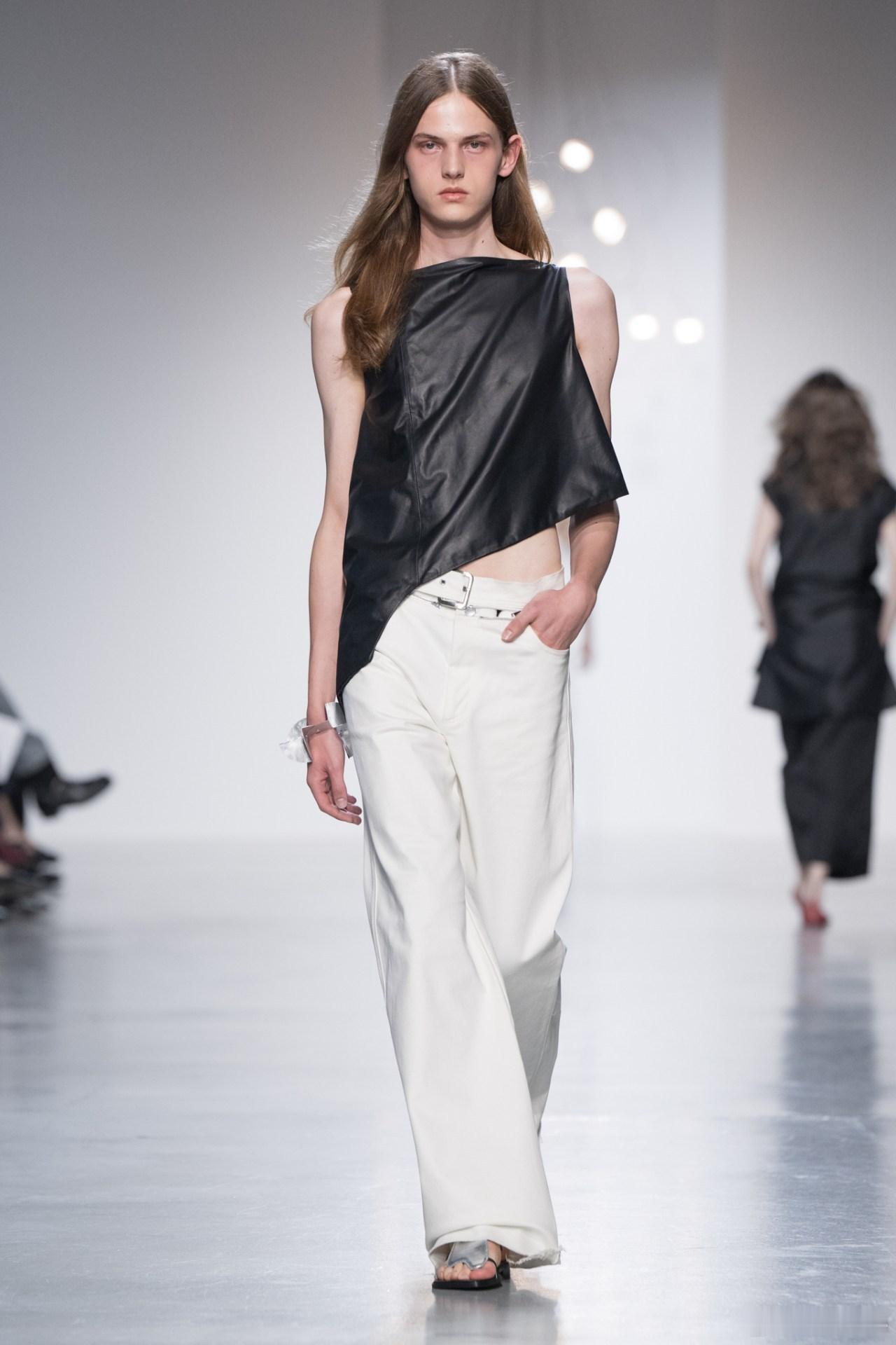 巴黎时装周runway2027春夏时装周 Niccolò Pasqualetti