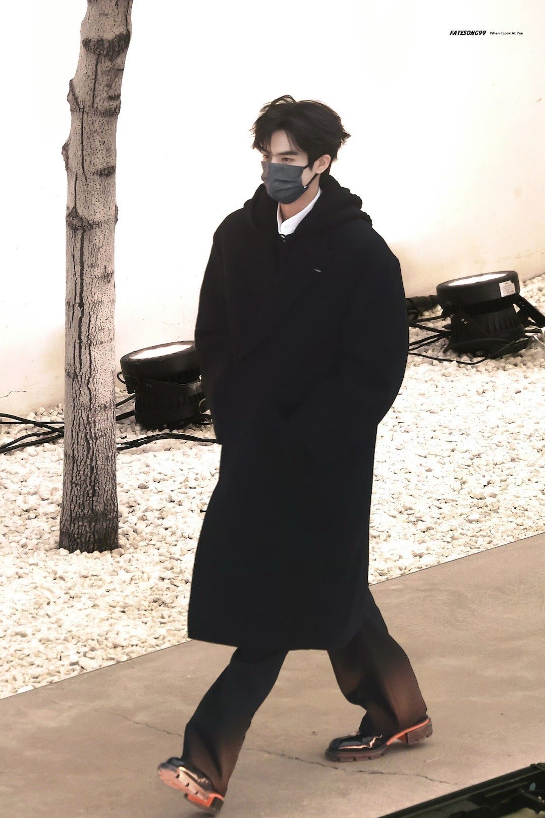 宋威龙红底鞋太帅了