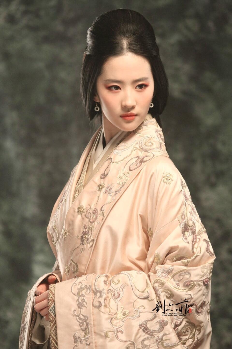 现在的电视剧还能看到这种妆造吗？ 