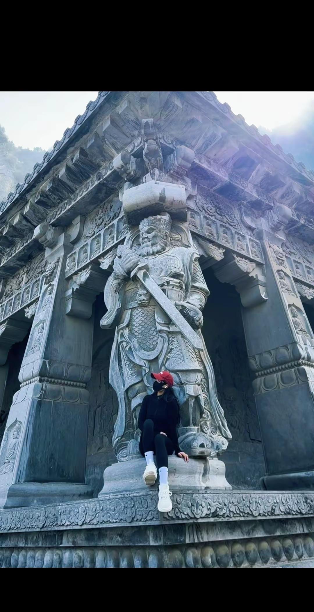 倘若人生是一场巨大的事与愿违，那我就在能选择的范围里。抓住每一个最小单位的自由；