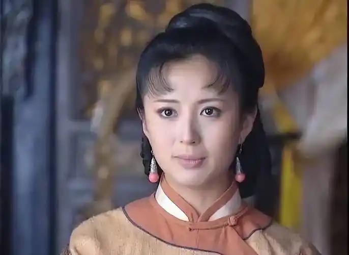 中国科举搞了1300年，839个状元里，只有1个女的。她叫傅善祥，南京人，21岁