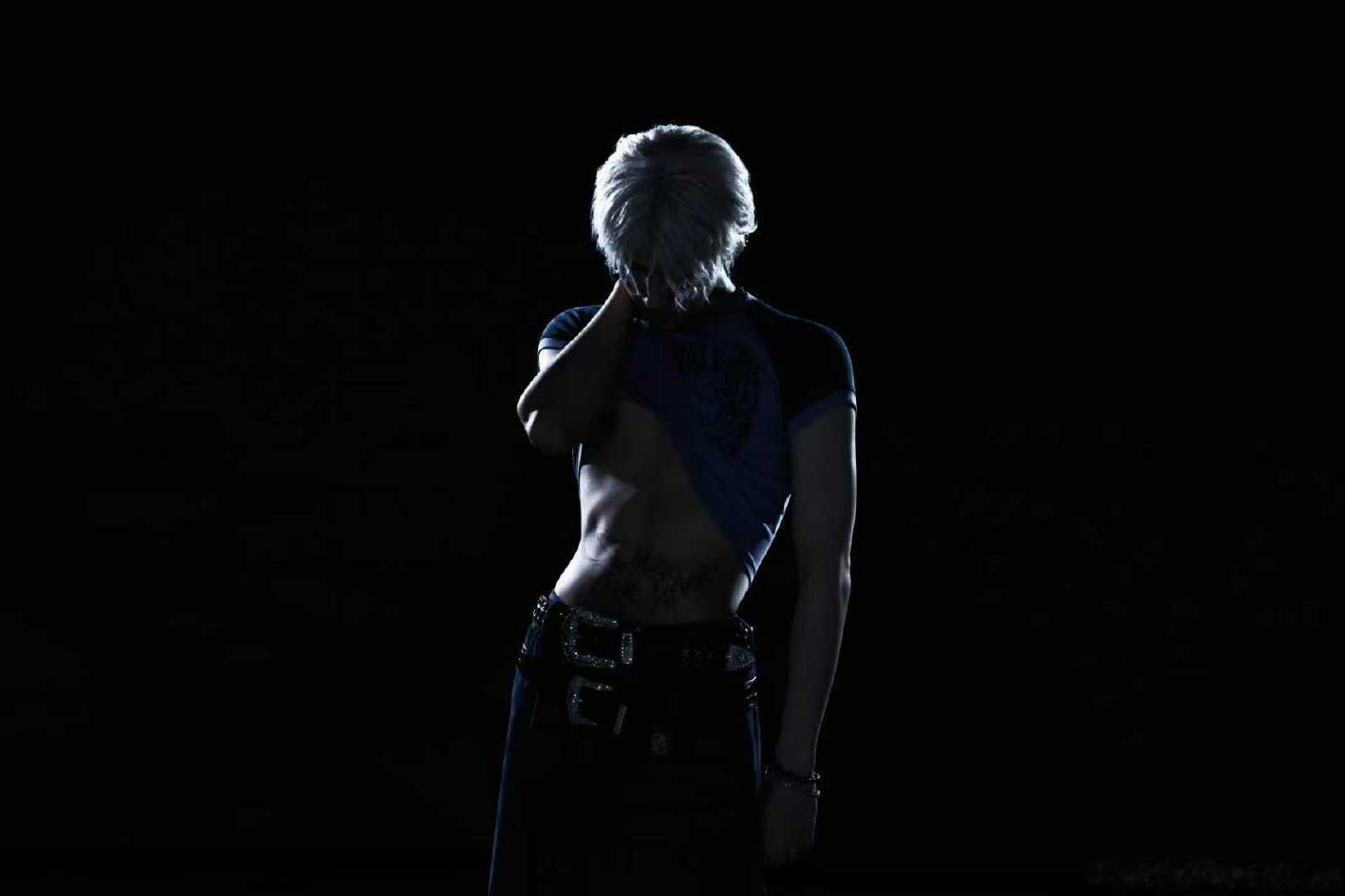 张真源你是张真源那这是谁哎呦我，你是张真源那照片里这帅哥是谁你是张真源照片里这是