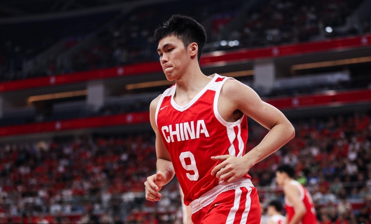 中国男篮！
大家发现没，今晚男篮热身赛佛山站迎来收官战，中国男篮将对阵新西兰队，