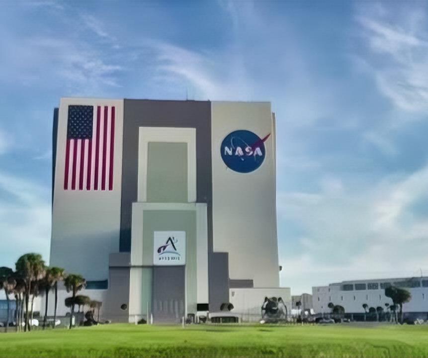 突发：美国NASA 开始裁员！约4000人提前退休！
    2025年7月28
