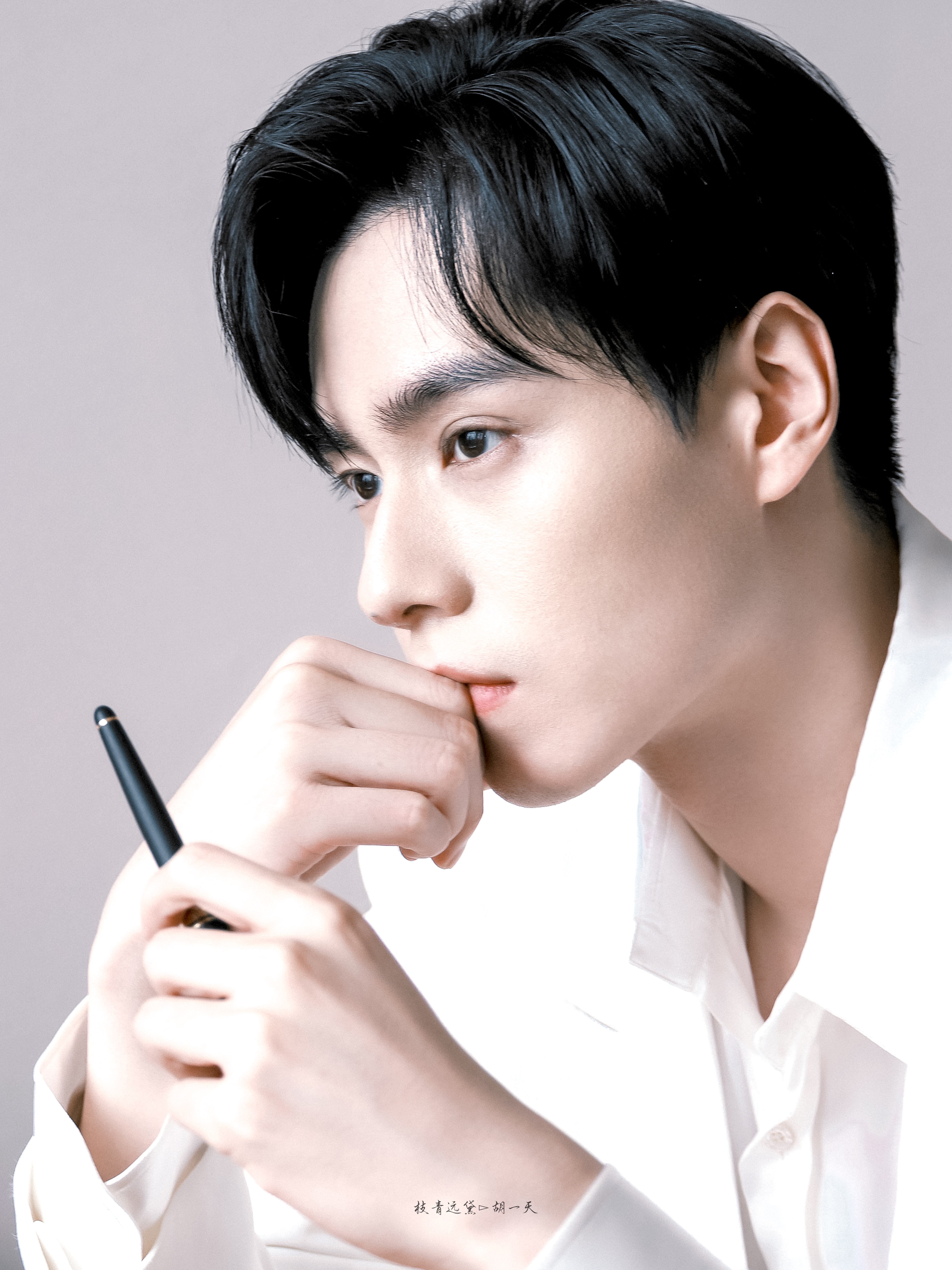 胡一天 胡一天 天才女友 胡一天江逾白 “错过了破晓阳光，也要奔赴烂漫星河”