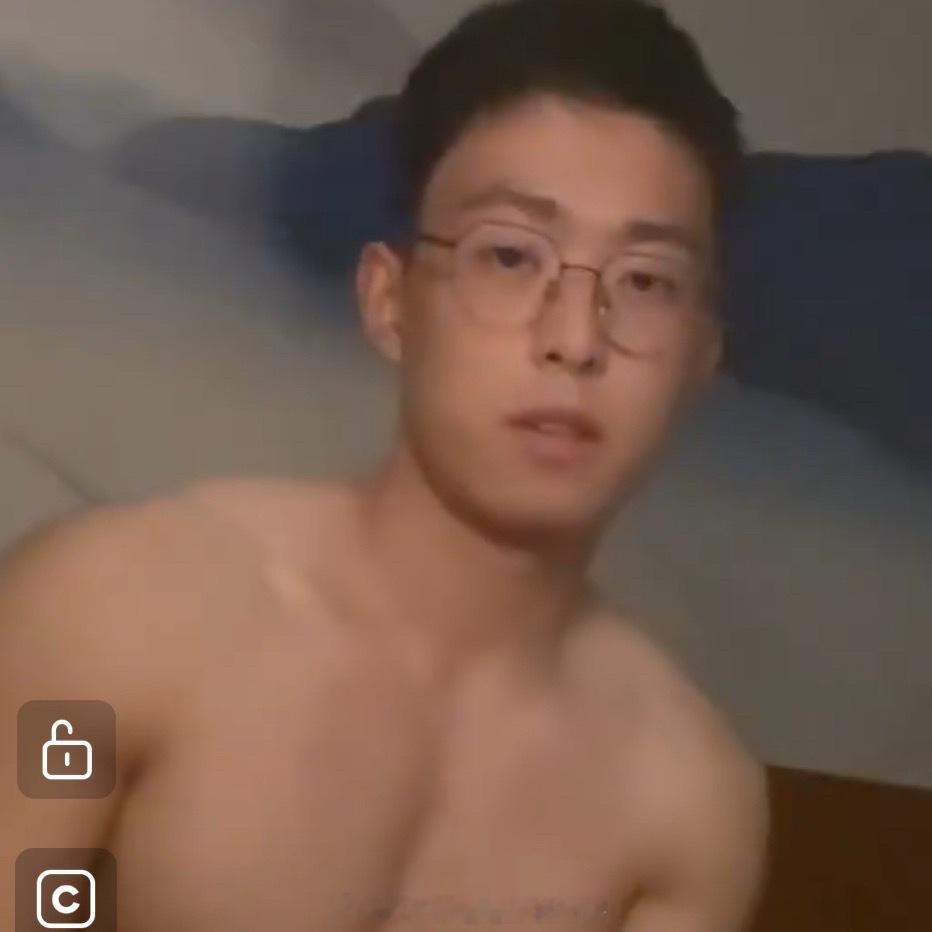 眼镜男什么的最反差了 
