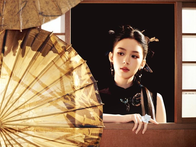 周也青伞揽春风墨色藏雅韵 周也2026网络春晚出图 周也2026网络春晚出图，周