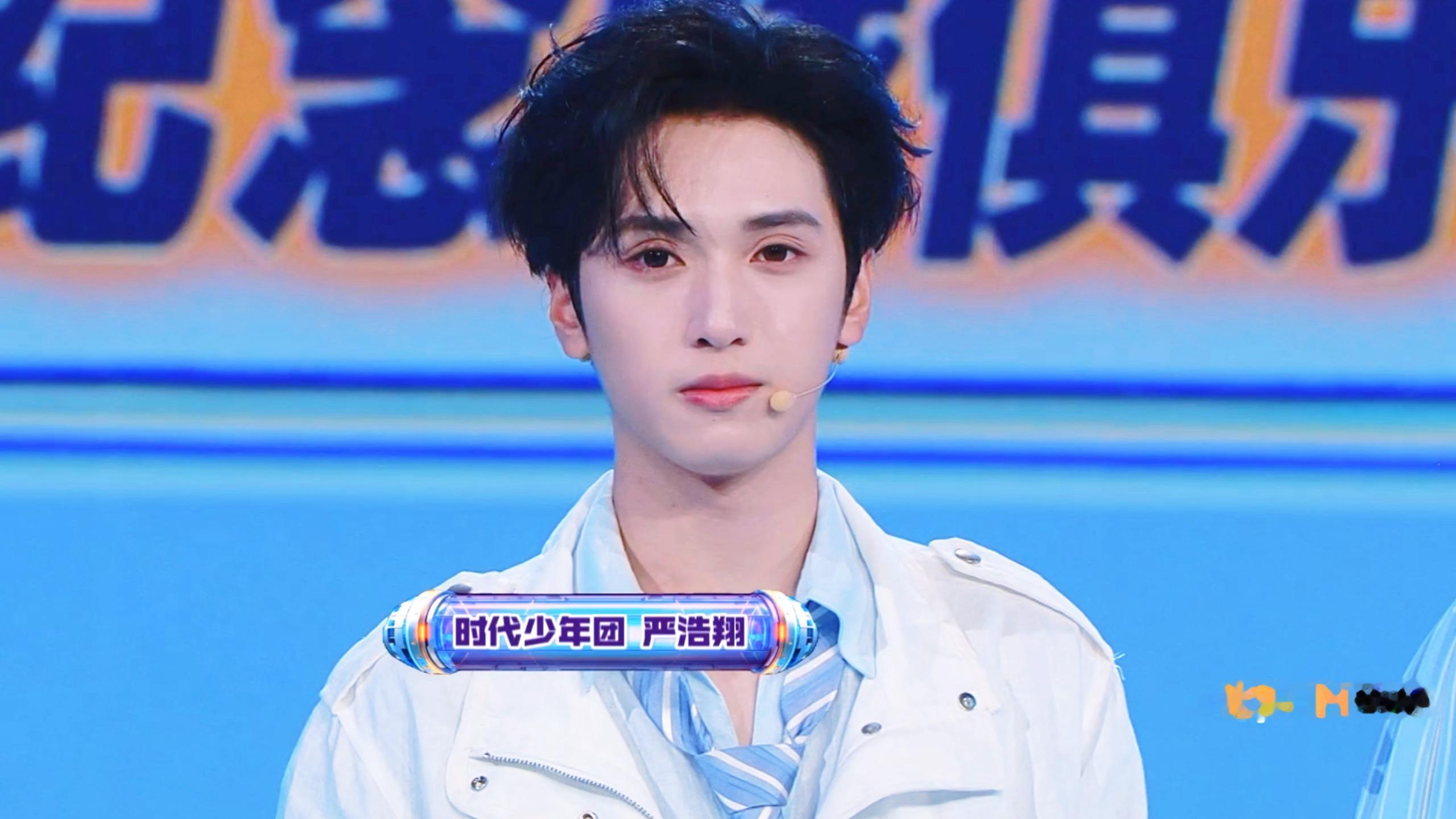 今天也是状态超好的两颗小蓝莓！ 