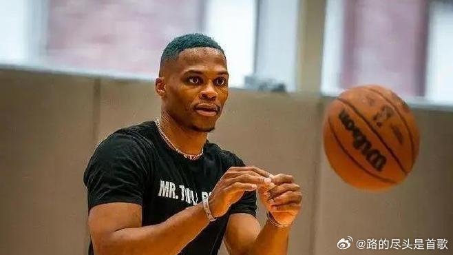 《“威少刚听说约基奇三双胜率比自己高5个百分点，当场笑出声，可这话要是搁十年前，