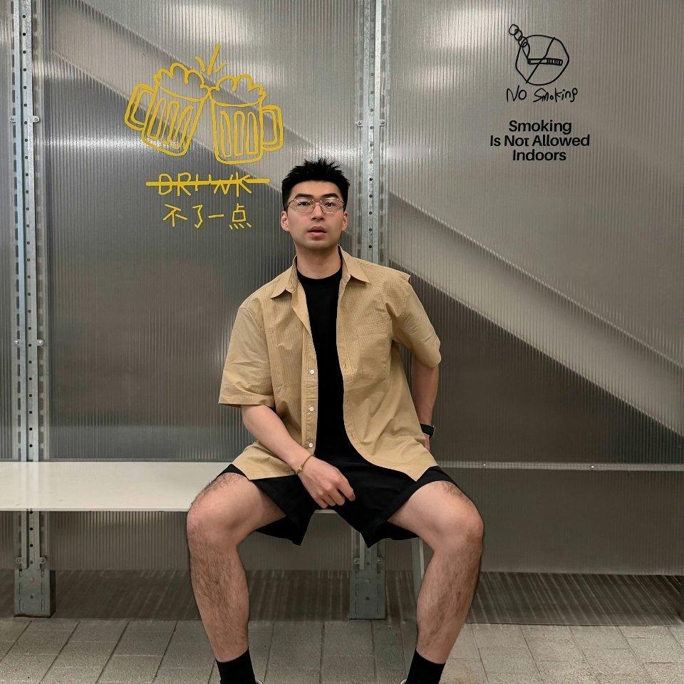 思慕社字母我从来不是谁的首选，却一直相信，真正的爱会穿越人海，翻山越岭而来。在那