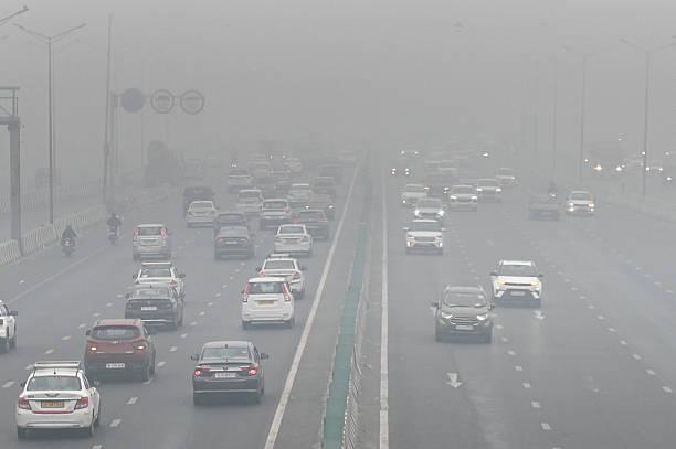 最近印度空气污染的原因，和中国环保差距在哪？
近期印度多地空气质量再度恶化，首都