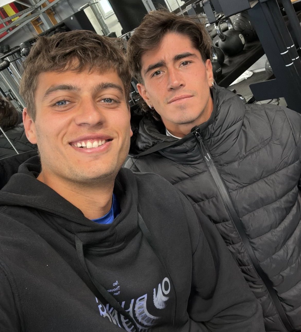 科博利7-5/2-6/6-3击败科梅萨纳，跻身蒙特卡洛次轮，将战布洛克斯。网球A