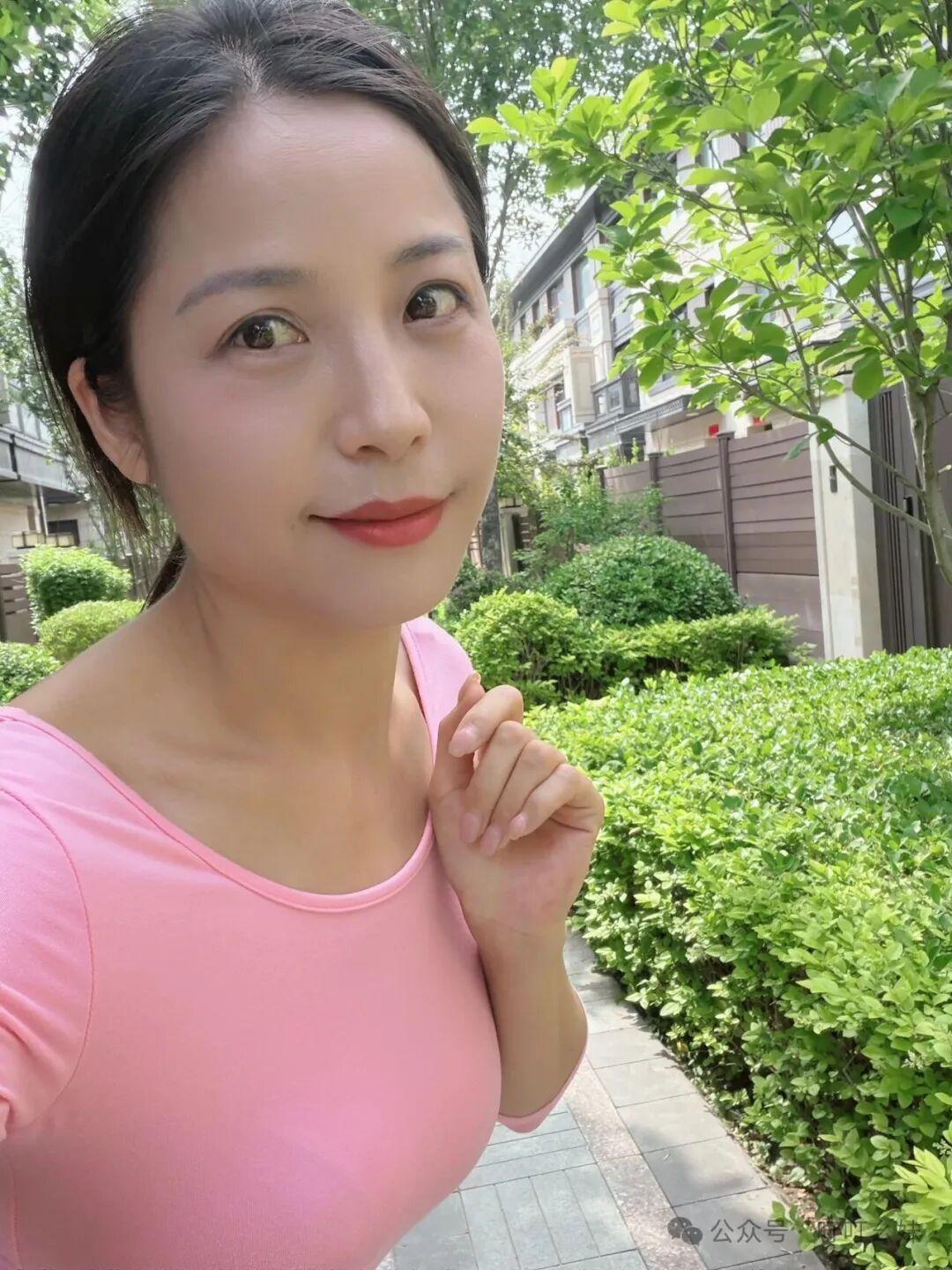 清纯甜美的样子漂亮吗