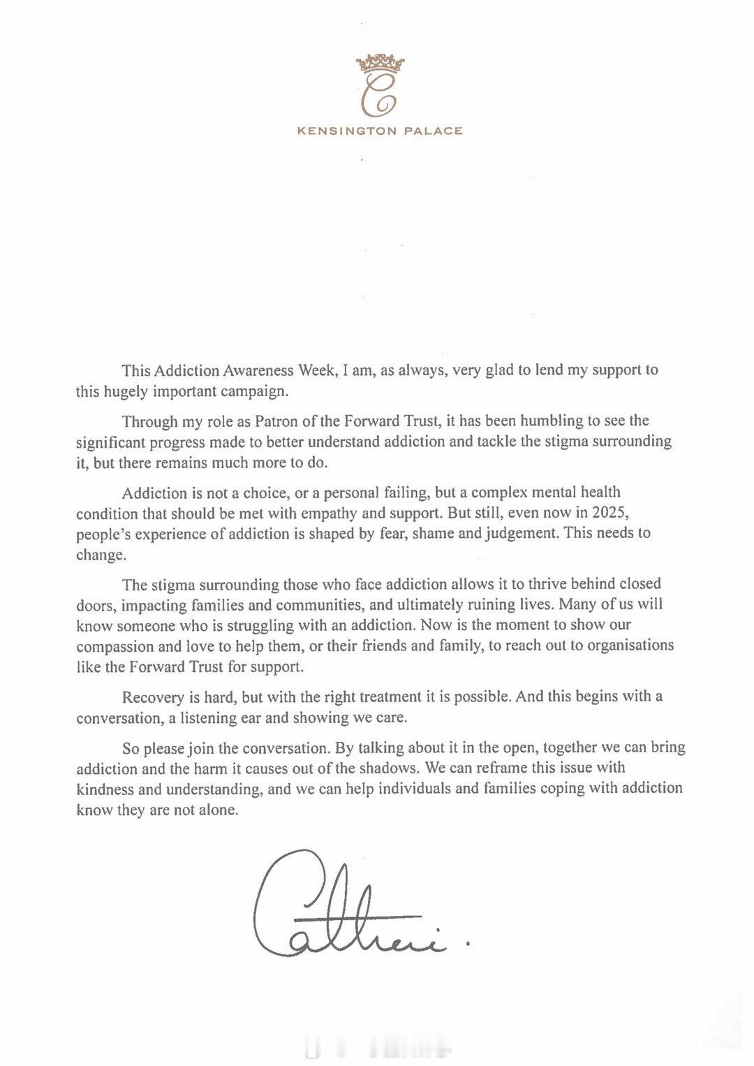 又到了一年一度成瘾喜识周，今年凯瑟琳王储妃再次作为Forward信托的皇家赞助人