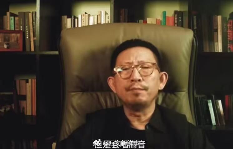 【丁太升说侯明昊选曲确实很勇敢】丁太升说侯明昊还是很紧张6月26日晚，新一期直播