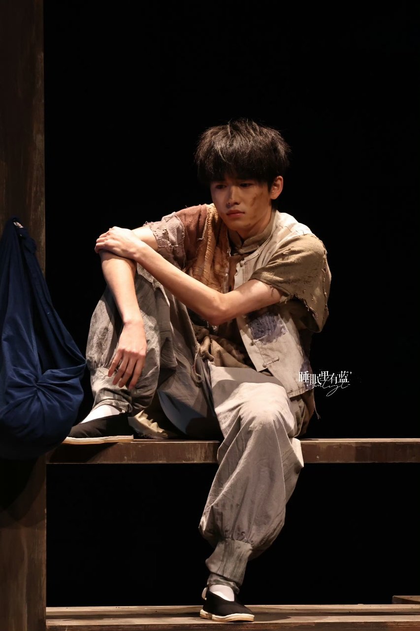马嘉祺宋亚轩毕业大戏造型马嘉祺宋亚轩毕业大戏演出路透！ ​马嘉祺宋亚轩毕业大戏造