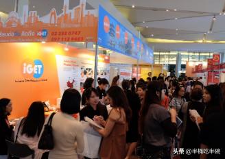 网友感慨：对外大手笔，对内却处处精打细算？
刷博主拍的曼谷国内高校招生展，看完心