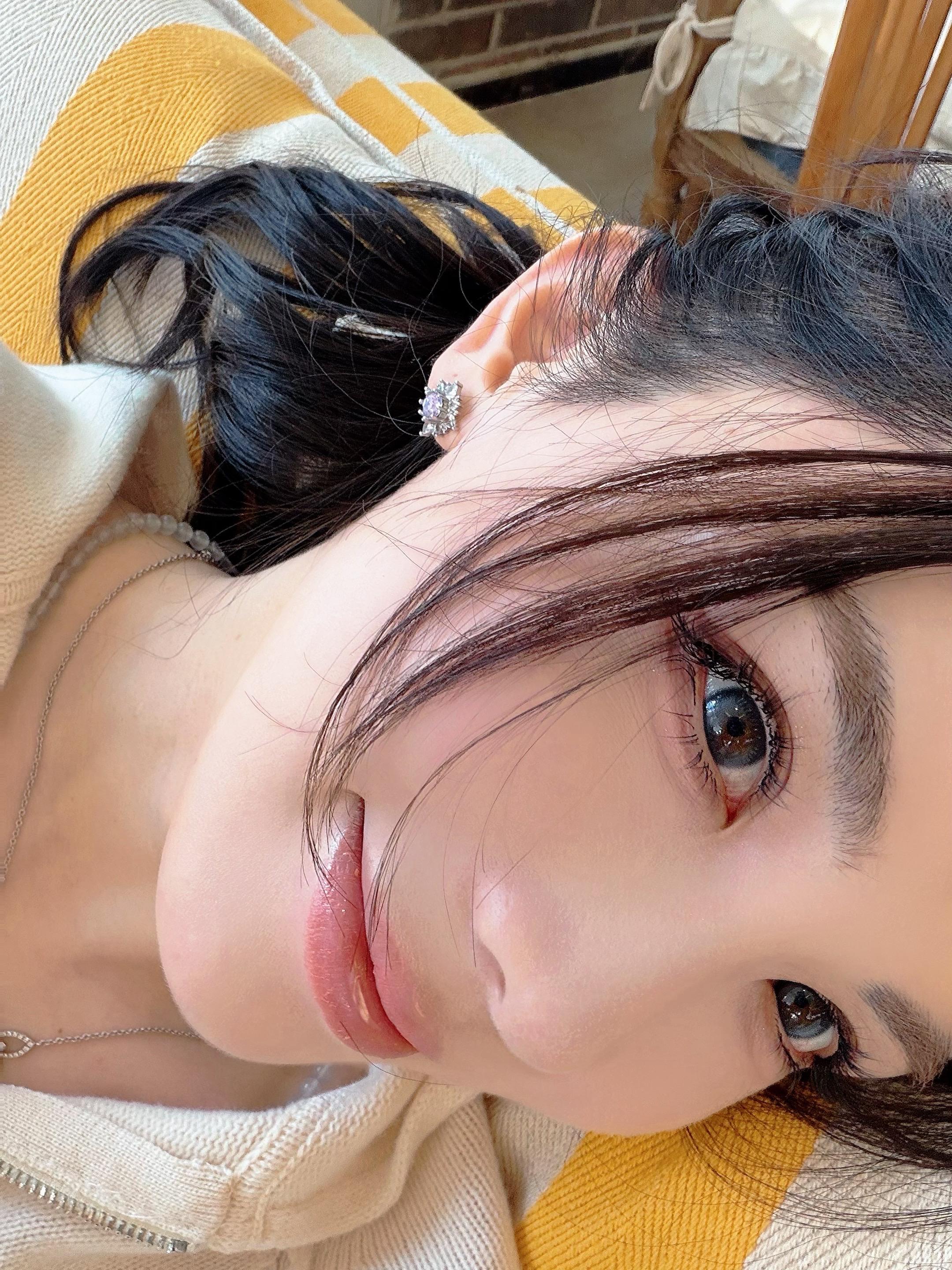 我一直都是小孩性格 我不吃激将法 我需要一个经常夸我的人 那样我会做的更好😋