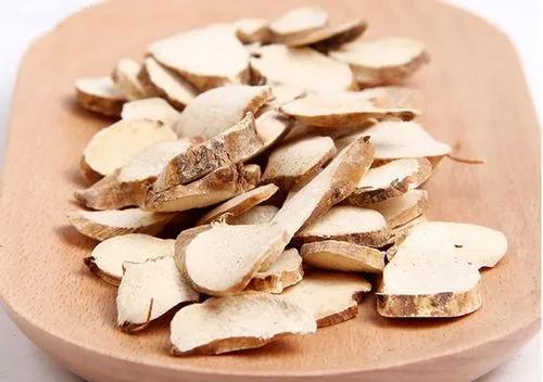 用“穿山龙”当药引子，消掉患者9年的囊肿后，我明白：如今的医生，就像冻在外面的大