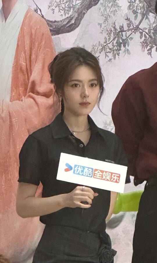 去年拍的赵今麦，真人超级漂亮！