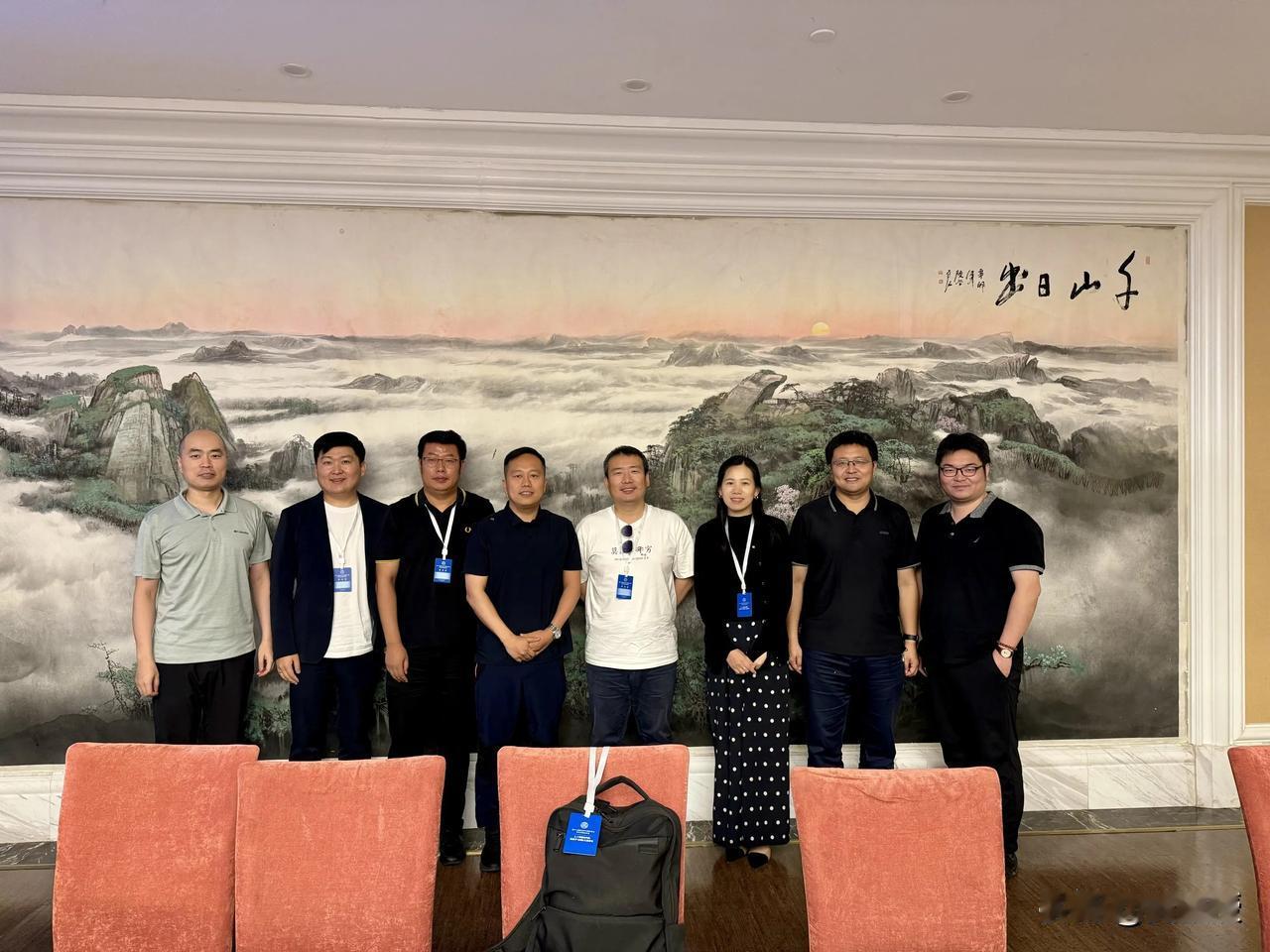 今天在辽宁大厦
参加清华大学主办的政治学与国际关系学术共同体活动。两天一千多人参