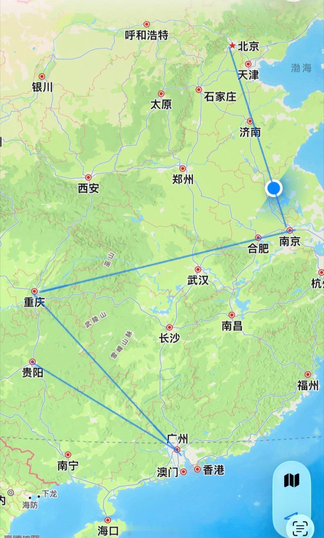 王俊凯你是懂浪漫的！巡演城市拼出WJK，从重庆到每一城，都是奔赴的痕迹。名字即轨