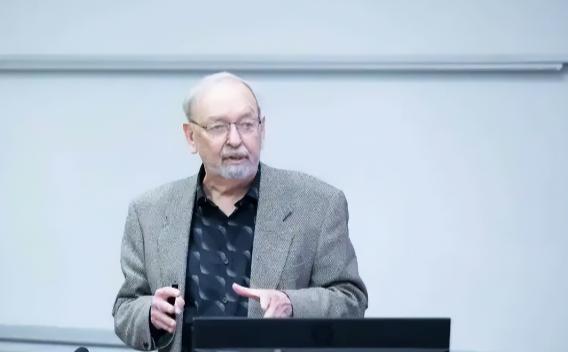 一句老外的话，把“崇洋媚外”给拆得明明白白。美国学者亲自发声，一针见血捅穿了双标