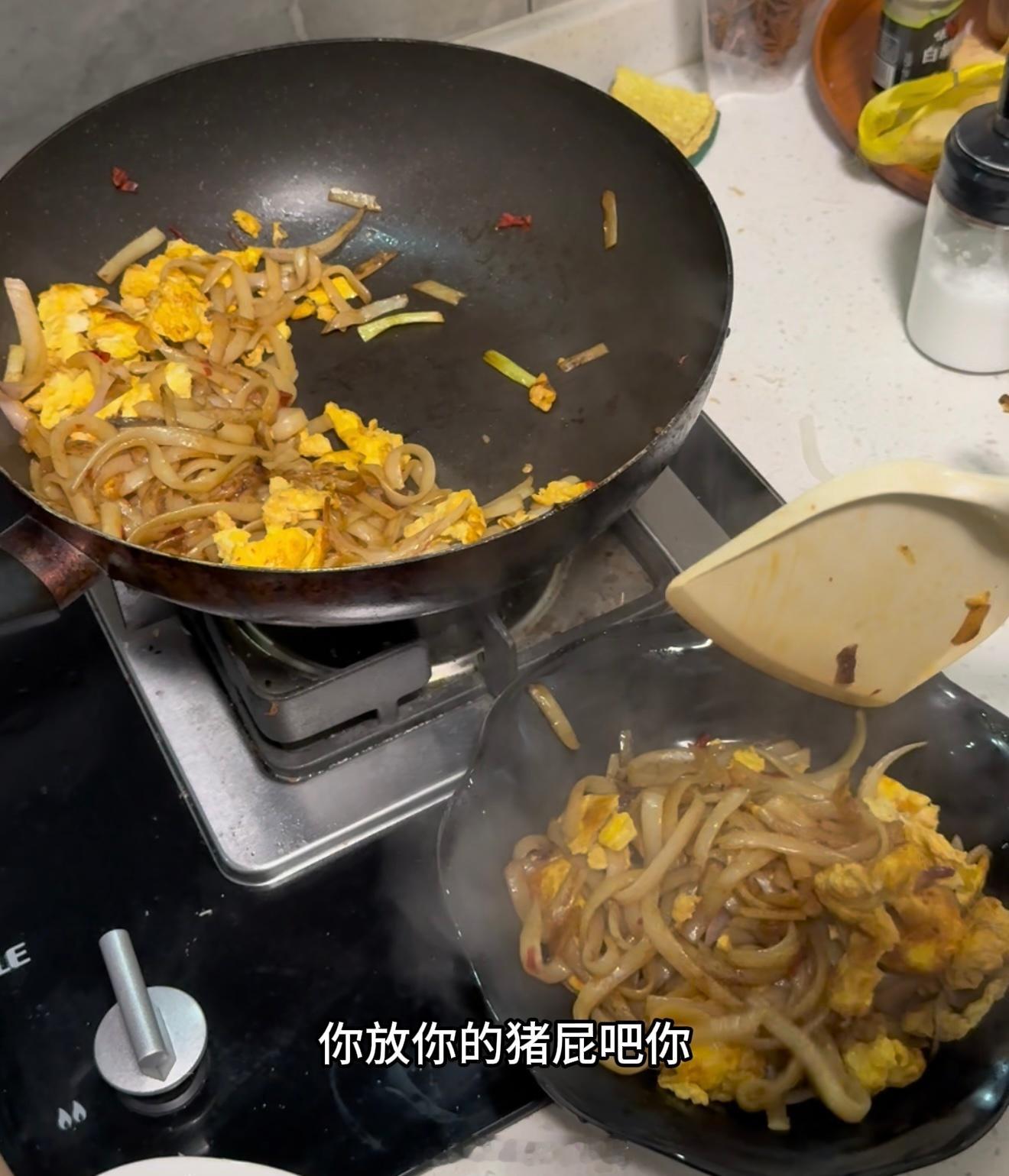 平时vlog里：这个东西好可爱呀，这个好萌啊，很美美桑内呀现实里（剪视频中，又得