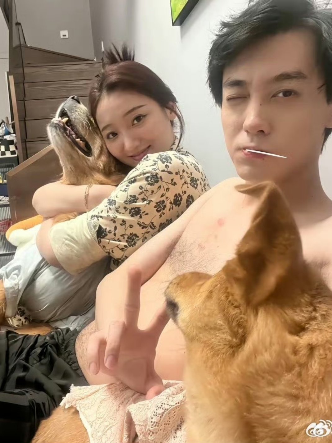 九成美刚刚更新的45张live谁点的大胸毛 