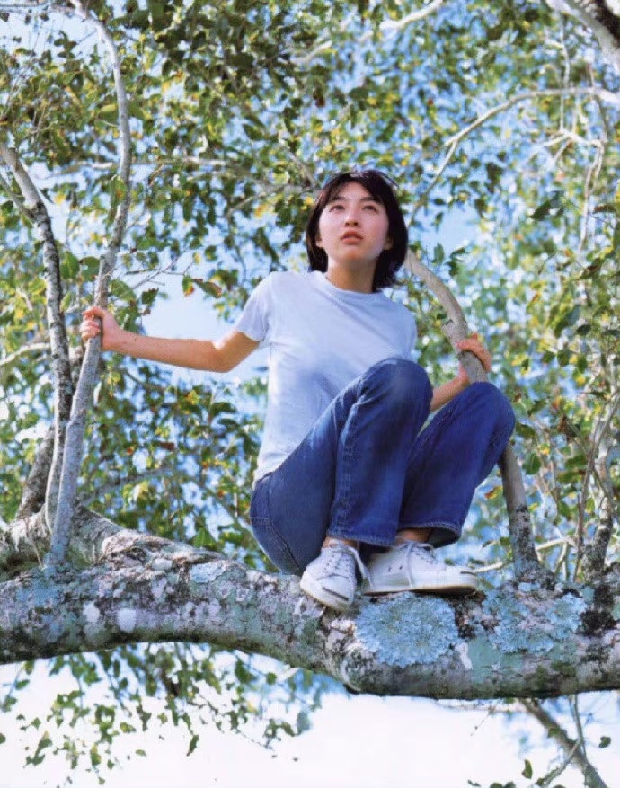 1999年广末凉子‘’Relax‘’写真集 ​​​