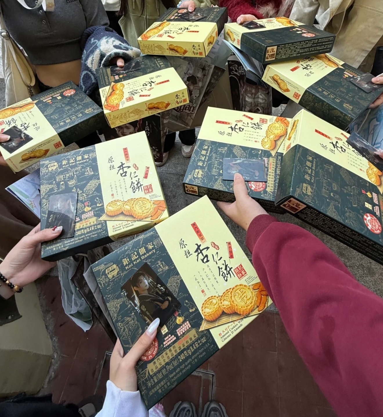 什么意思 你是说丁禹兮逆应援了钜记饼家和慕声小卡吗 我将带全新日抛在家里静坐一天