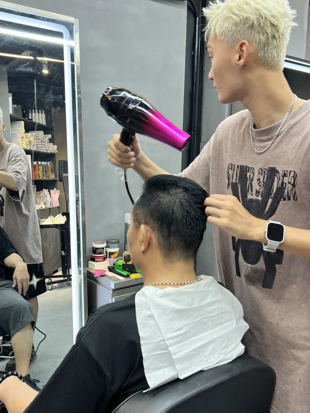 原来男士也可以很精致！带老爸弄个头