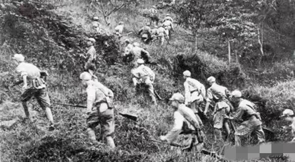 1950年7月底，由20多名武汉女大学生组成的南下工作队，在广西荔浦被土匪截杀，