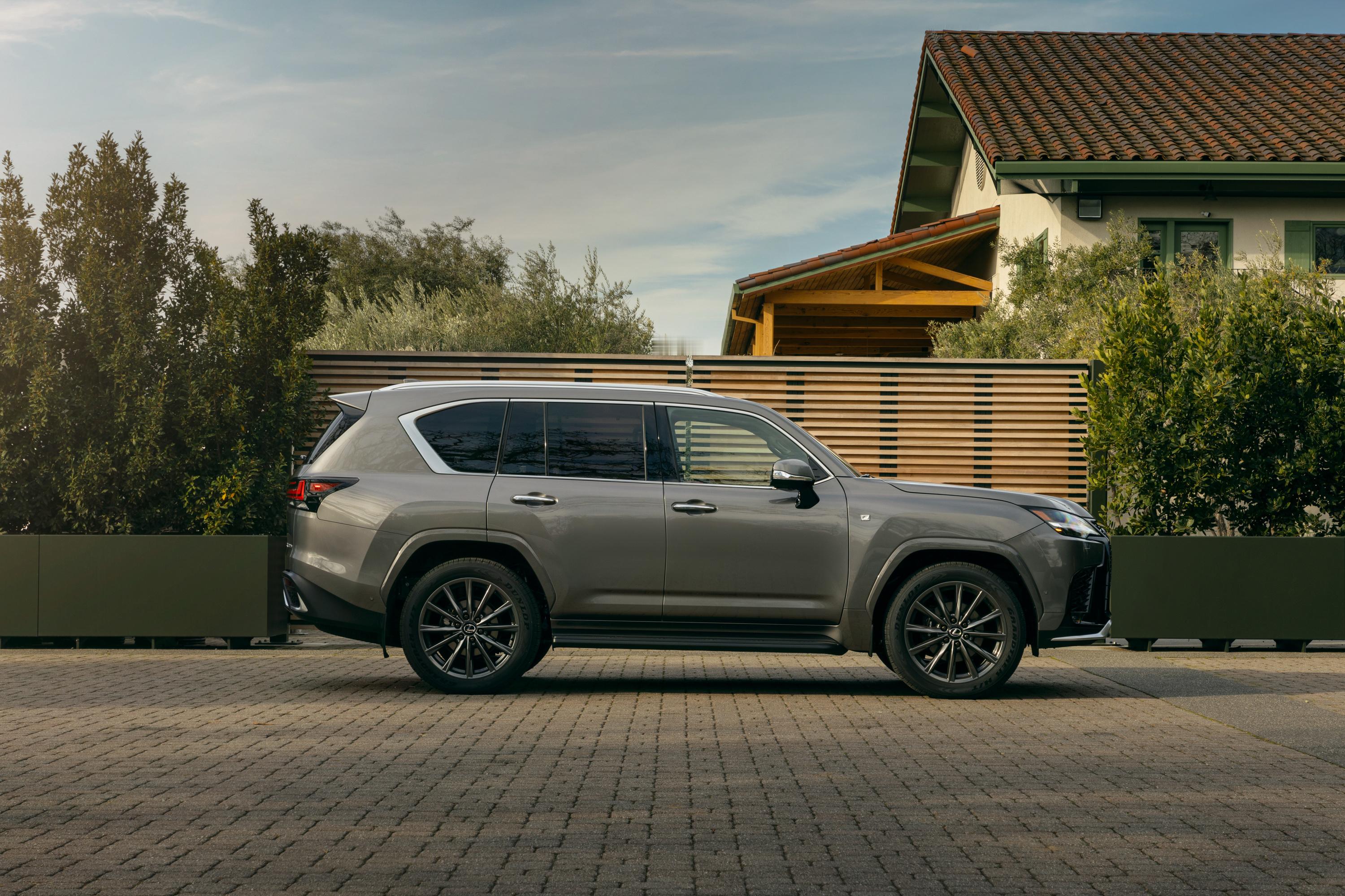 2025 Lexus LX 700h F SPORT 雷克萨斯  雷克萨斯lx 