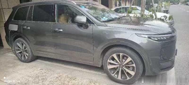 代客户出20年理想ONE，一手车，3万多公里，车况精品，有感兴趣的来，公里数少，