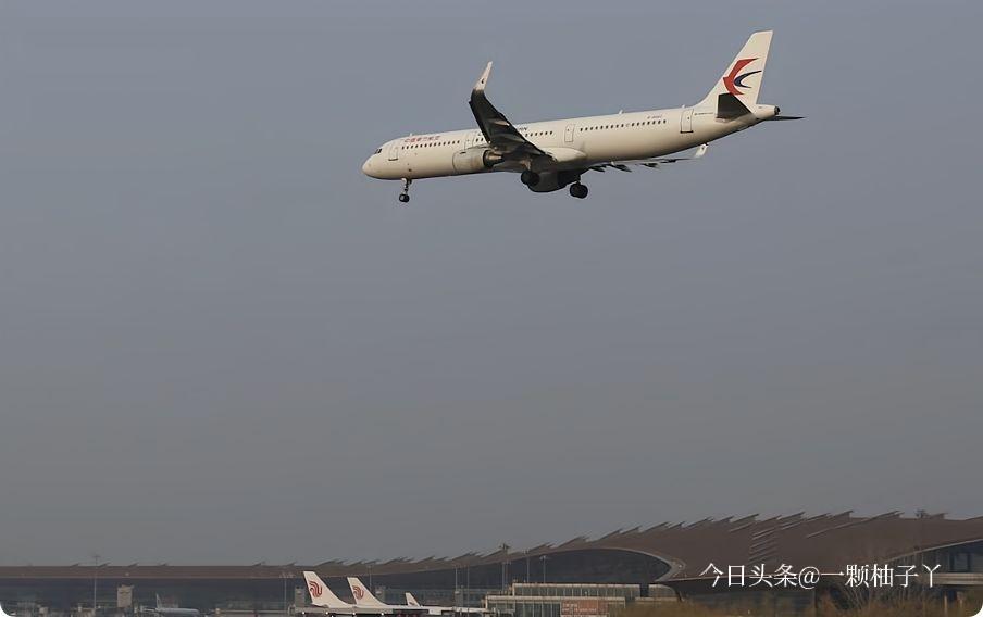 中国东航正式官宣了一份民航超级订单，引发业内广泛关注。公司与空客签署采购协议，订