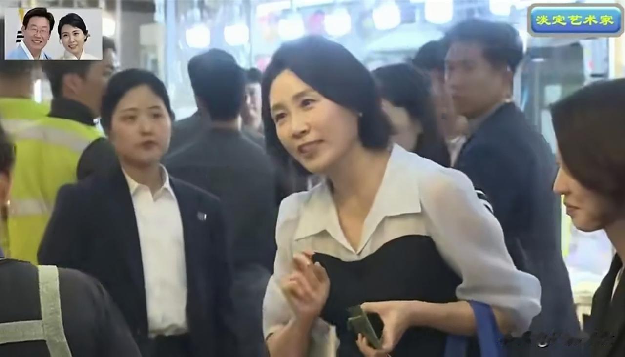 “最美女保镖”严月霞去了哪里？

细心的观众发现，这次负责韩国总统夫人保卫工作的