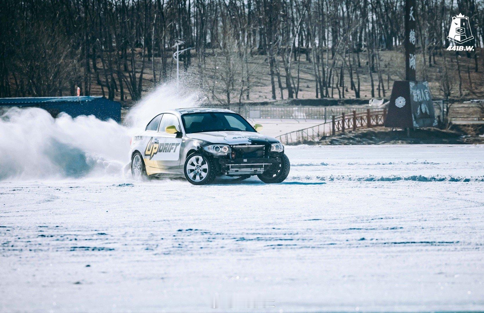 故障灯不全亮的宝马那能好好漂移吗…最近干了两期漂移教练了，这次教的零基础小白经过