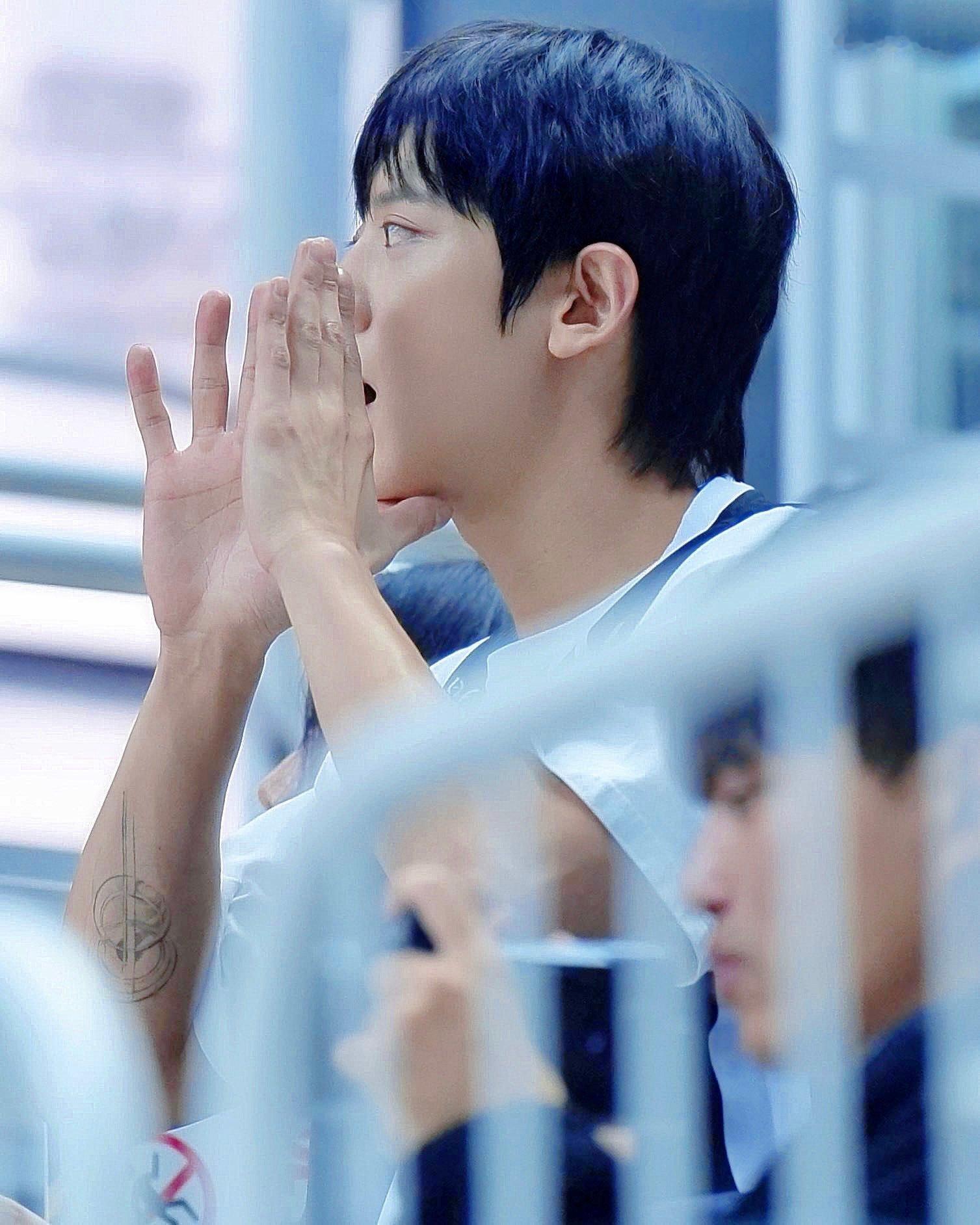 朴灿烈 251102 KBL特别开球仪式 ​​​