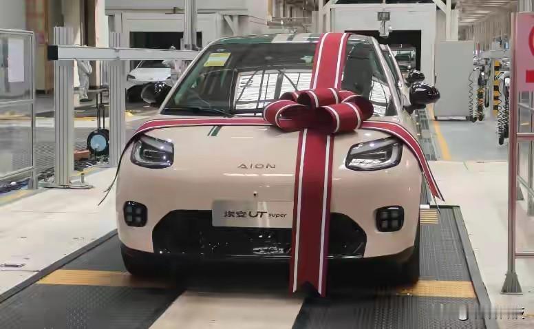 京东汽车以4.99万元起的惊人低价入市，这无疑是给众多打工人送上的一份实在福利。