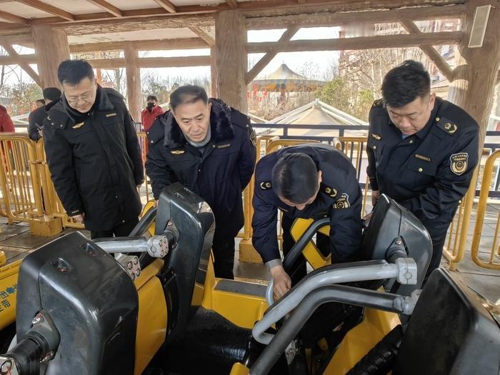 为新春嗨玩系好“安全带”！济南市开展大型游乐设施专项检查！农历正月初一，泉城济南